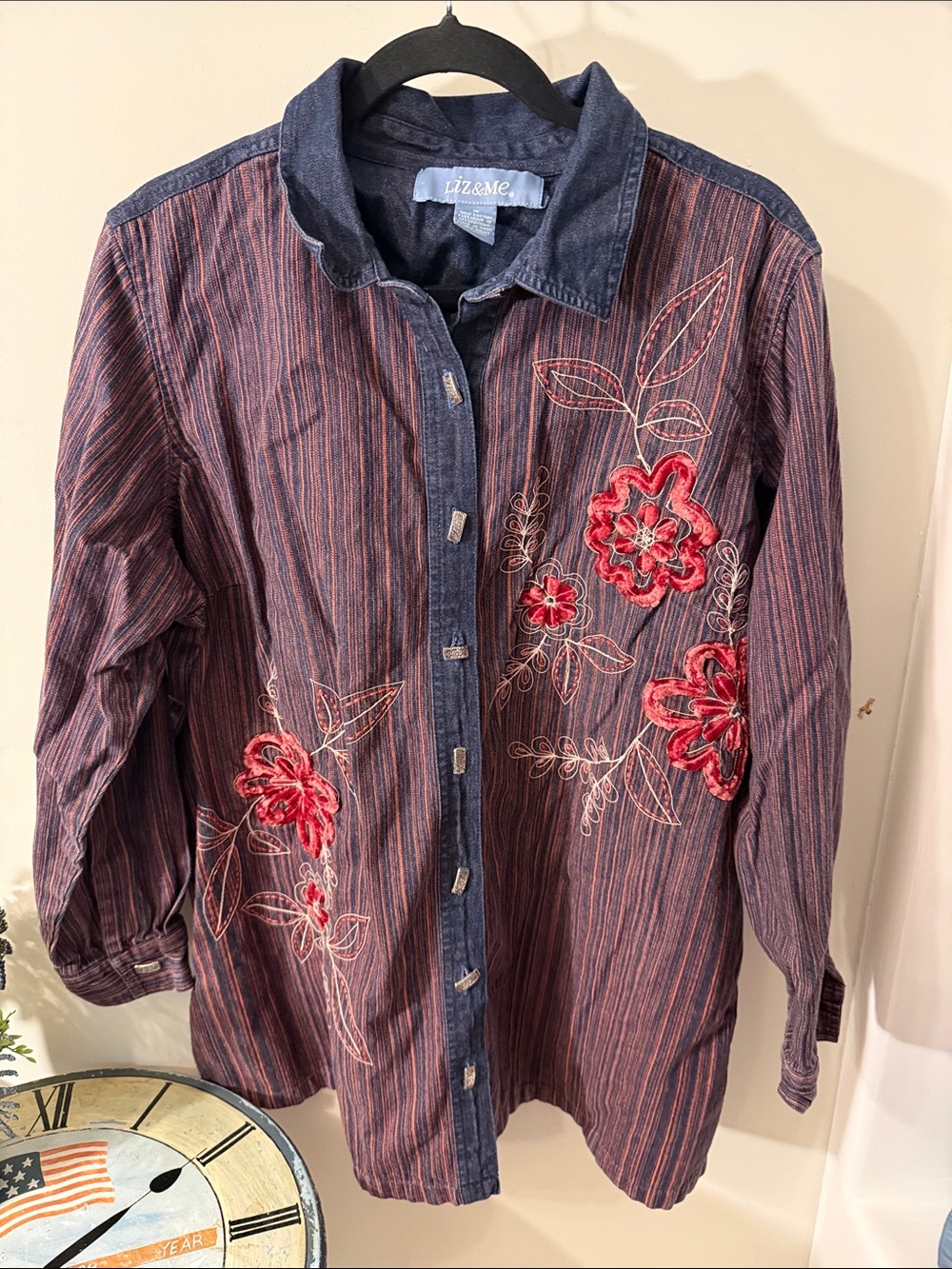 Vintage Liz & Me Embroidered Floral Button-Up Denim Shirt/jacket embroidered - Picture 2 of 9